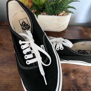 VANS COMFYCUSH ERA Shoes. Black/True White. SZ M8.5/W10